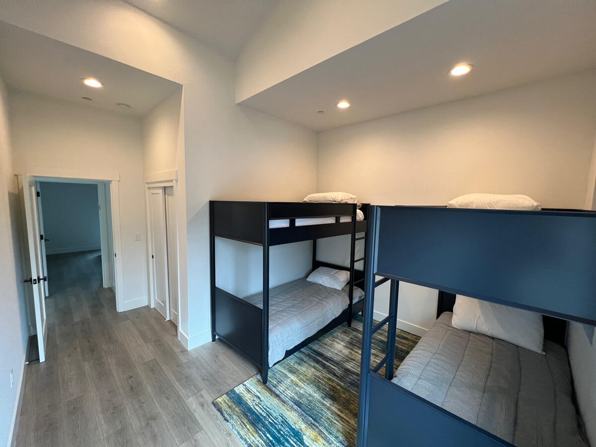 Aura West Bunkbeds